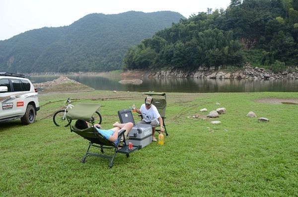 秒殺瑞士軍刀！中國“工兵鏟”霸道走紅世界！