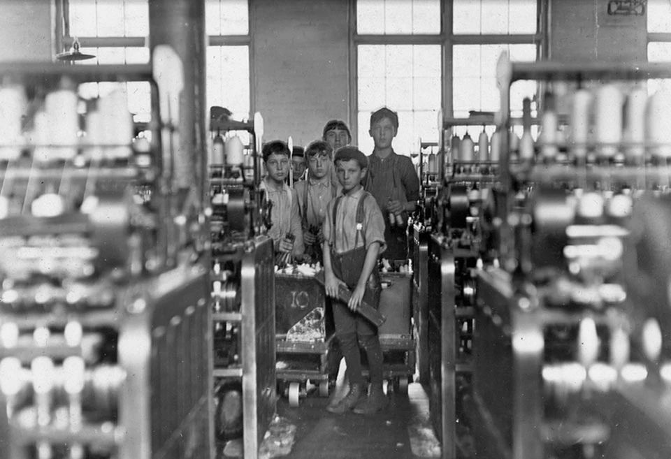 Lewis Hine：一位攝影師的“摩登時(shí)代”