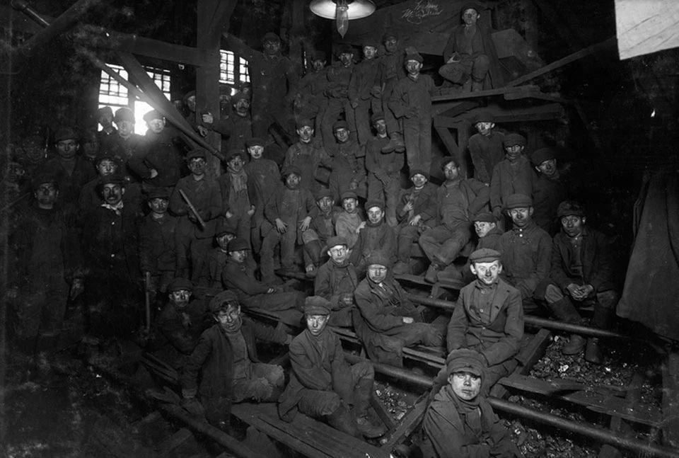 Lewis Hine：一位攝影師的“摩登時(shí)代”