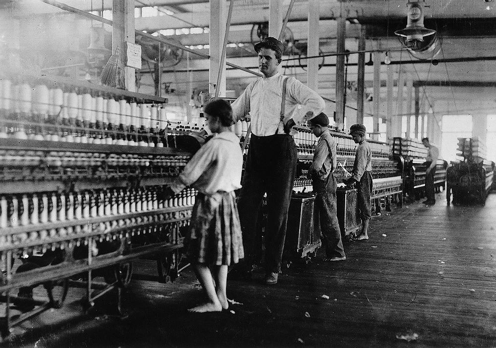 Lewis Hine：一位攝影師的“摩登時(shí)代”