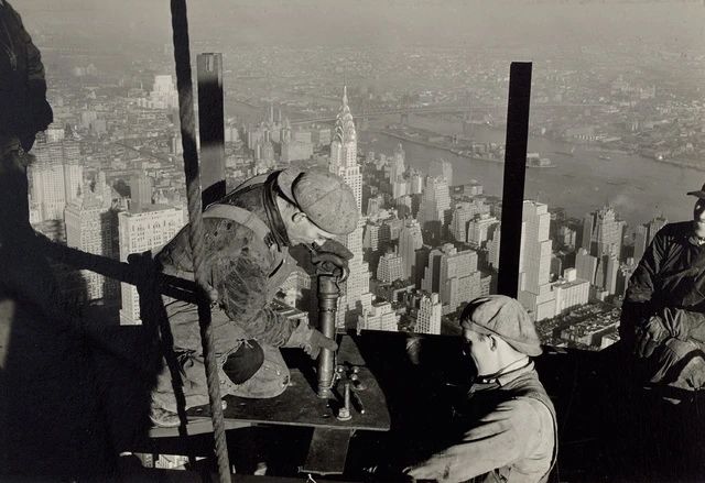 Lewis Hine：一位攝影師的“摩登時(shí)代”